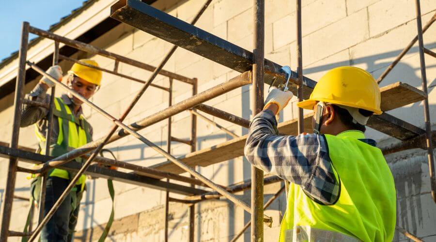 Expert Emergency Roof Repairs services in Hastings, FL